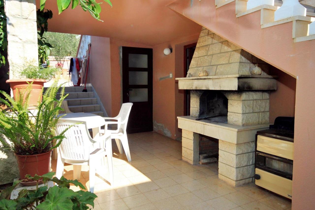 Apartments With A Parking Space Zavalatica, Korcula - 4453 Bagian luar foto
