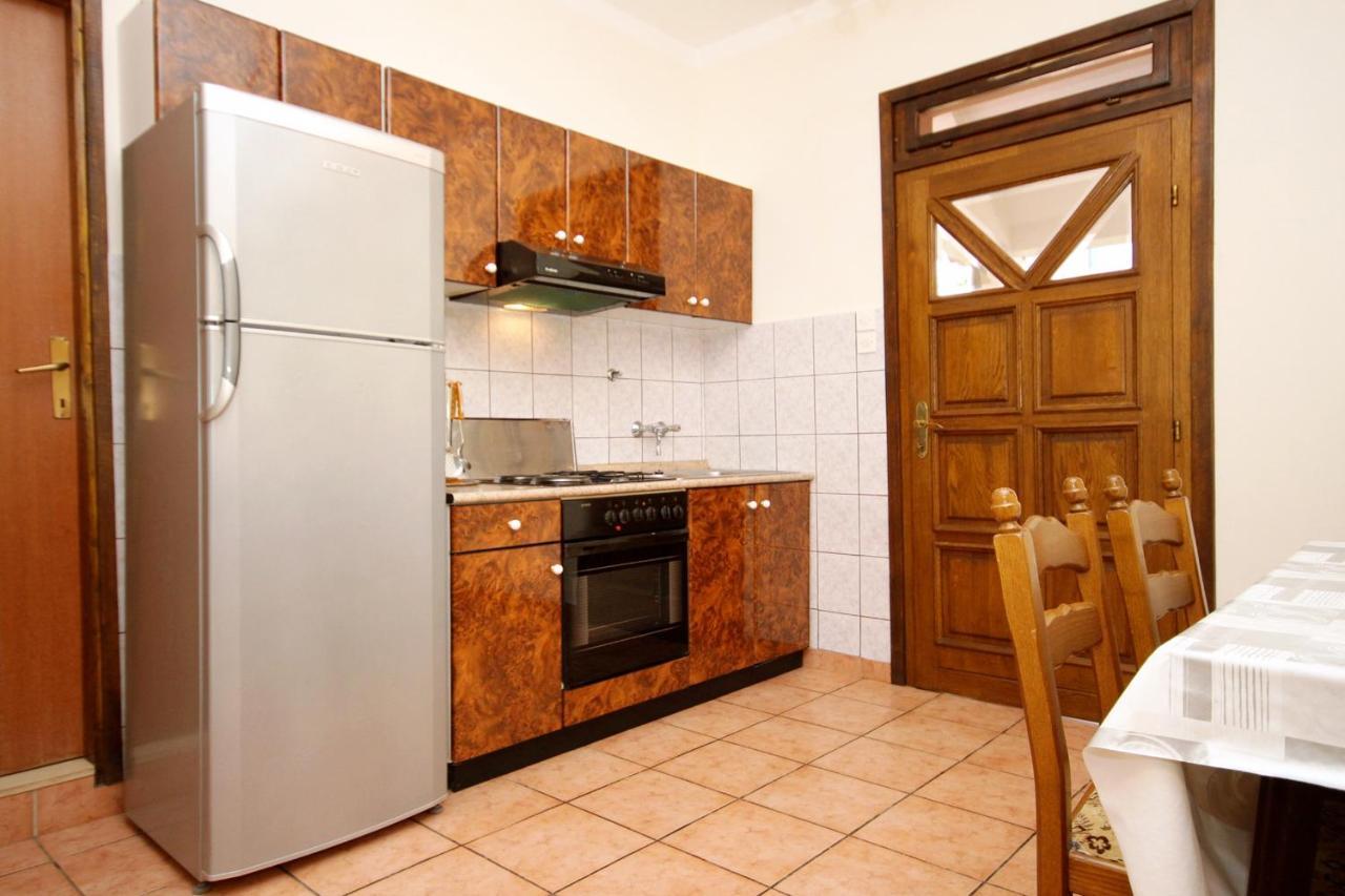 Apartments With A Parking Space Zavalatica, Korcula - 4453 Bagian luar foto